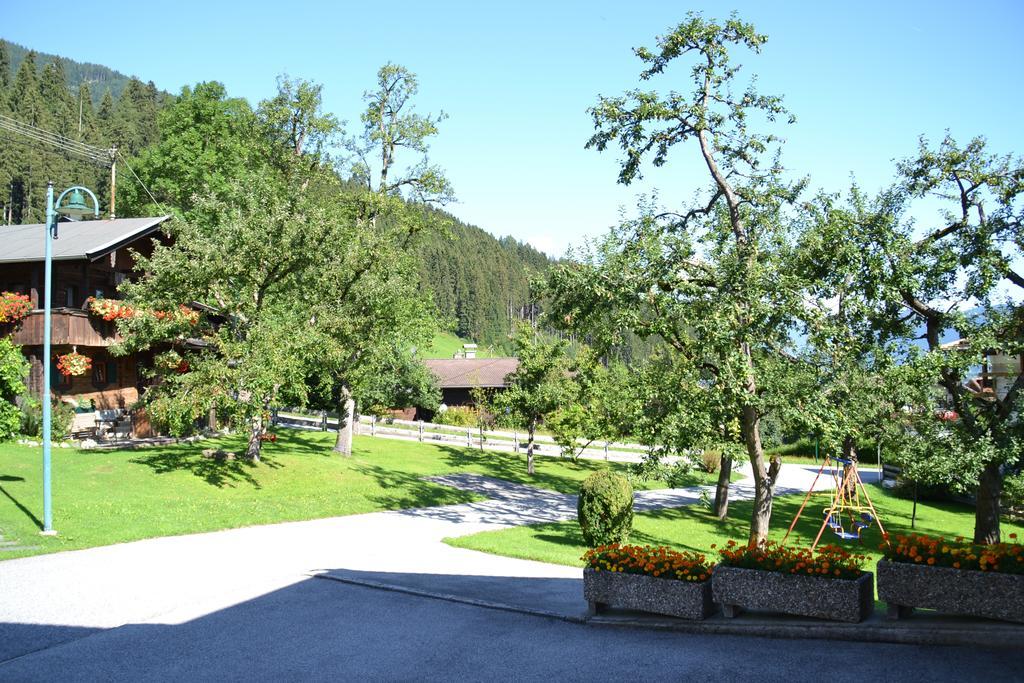 Gaestehaus Christoph Ried im Zillertal Exterior foto